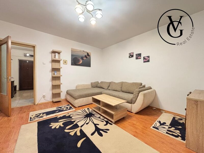 Unirii Garsoniera cu bucatarie separata - Zona Centrala - Bd. Unirii