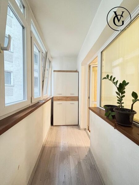 Unirii Garsoniera cu bucatarie separata - Zona Centrala - Bd. Unirii